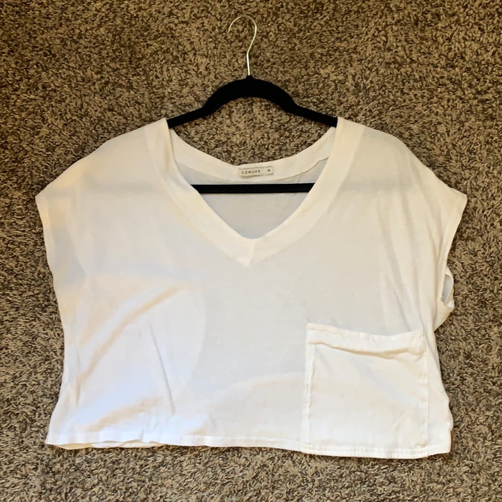 Boutique shop white crop t-shirt with pocket